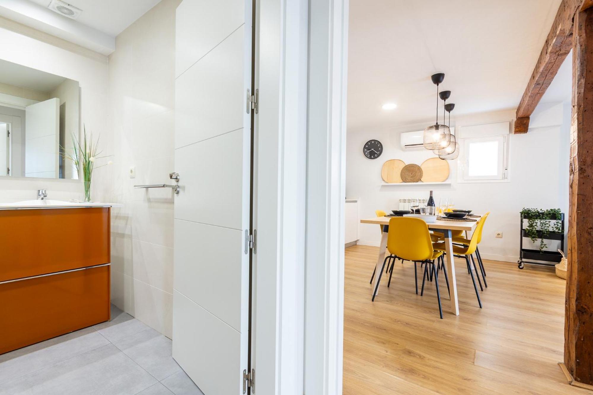 Insidehome - Val Apartment