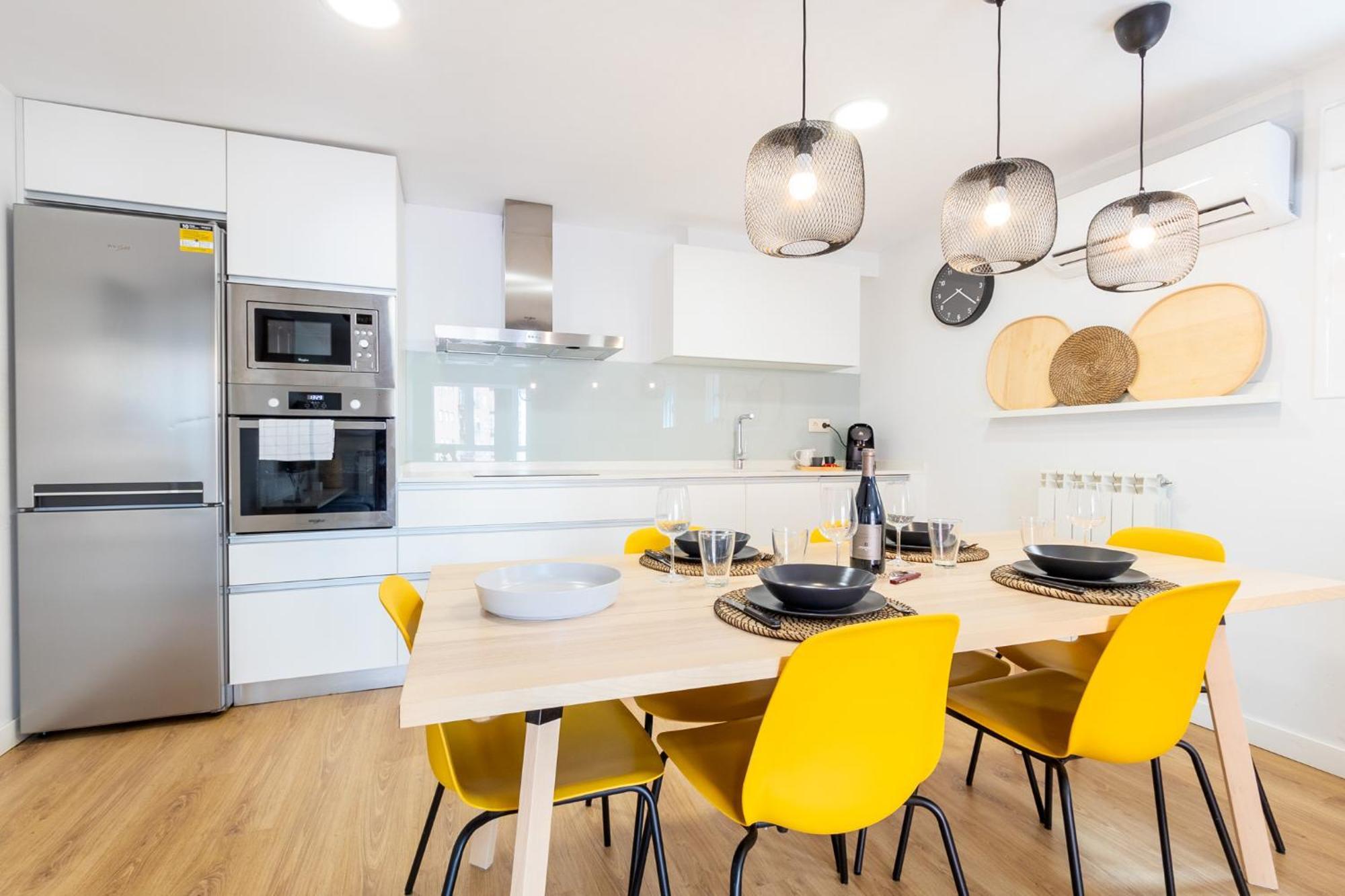 Insidehome - Val Apartment *